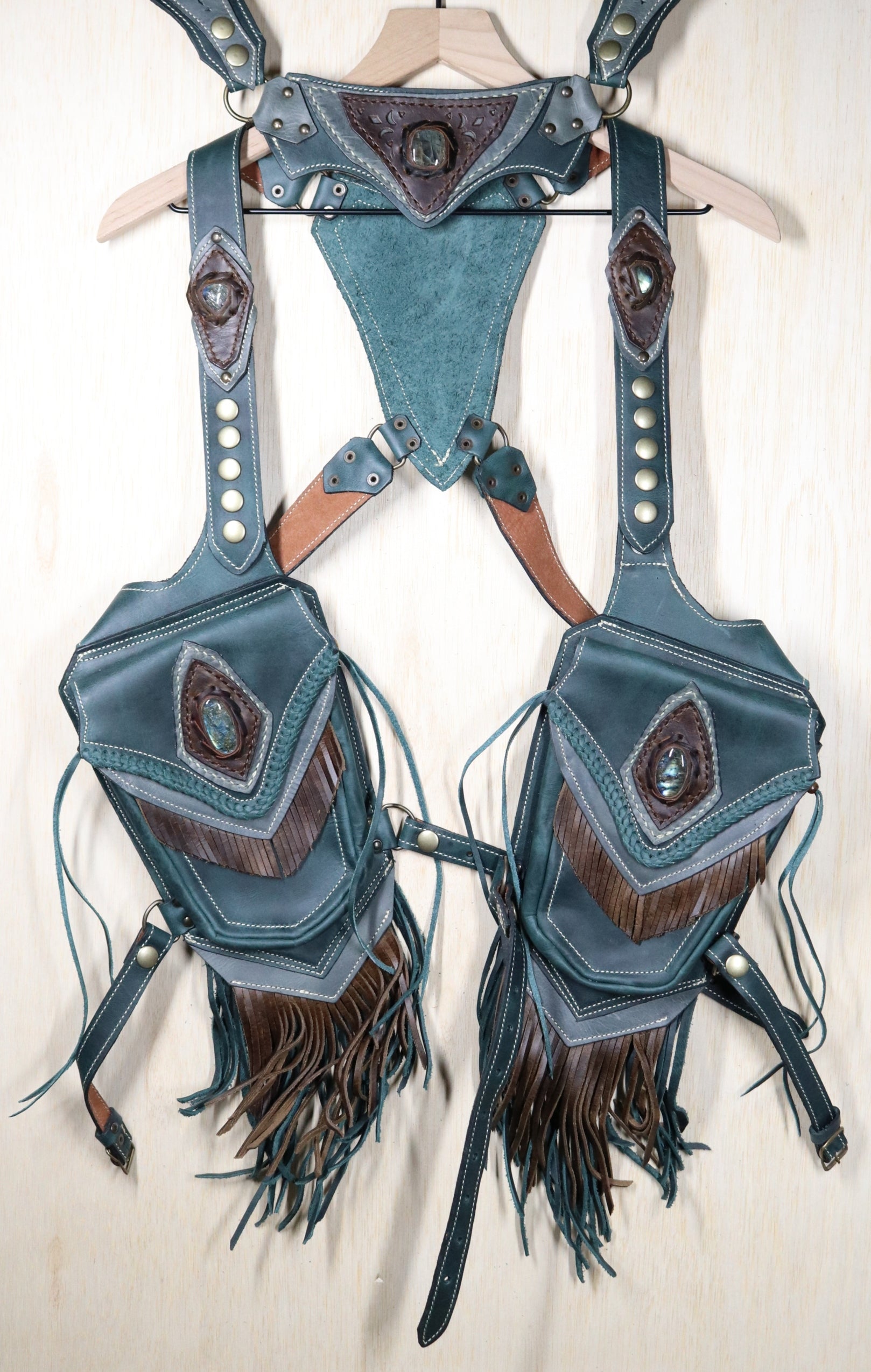 Women's El Viajero Holster | Blue Leather | Labradorite | With Fringe