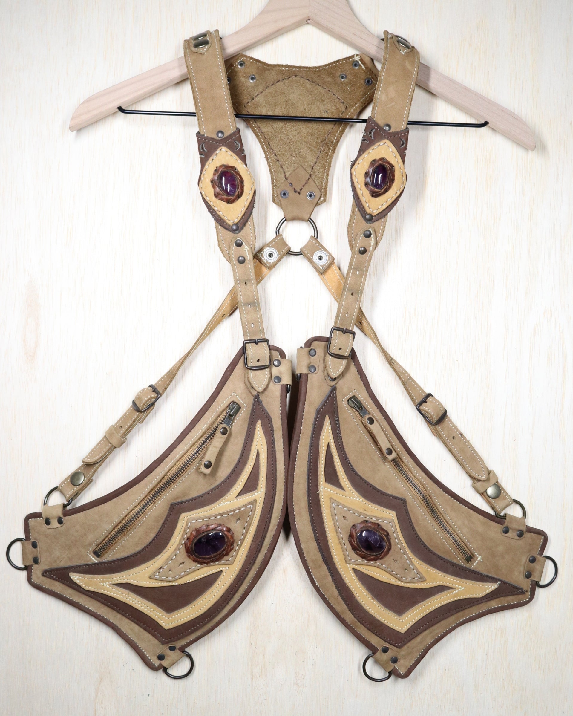 Men's El Oriente Holster | Beige Suede Leather | Amethyst