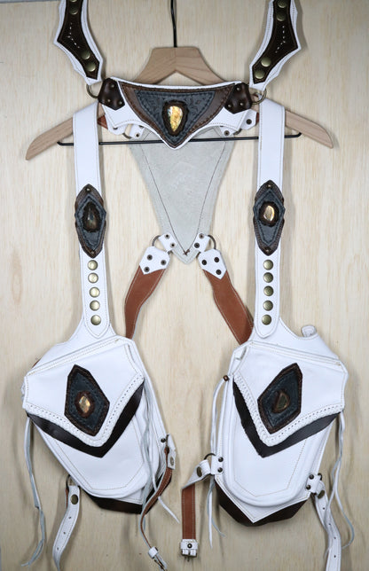 Men's El Viajero Holster | White Leather | Labradorite | With Fringe