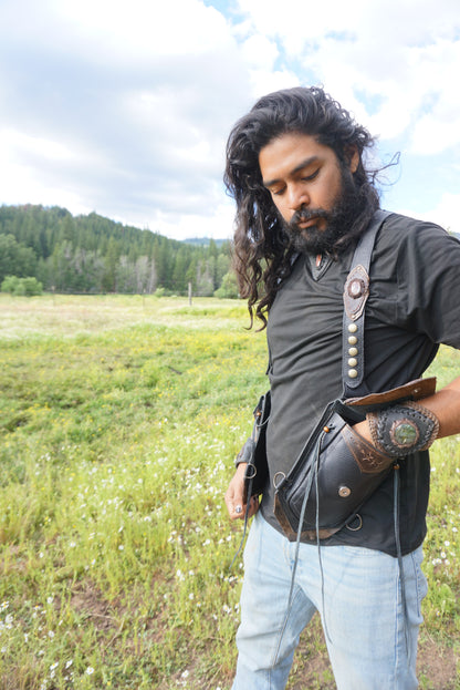 Men's El Viajero Holster | Black Leather | Labradorite | With Fringe